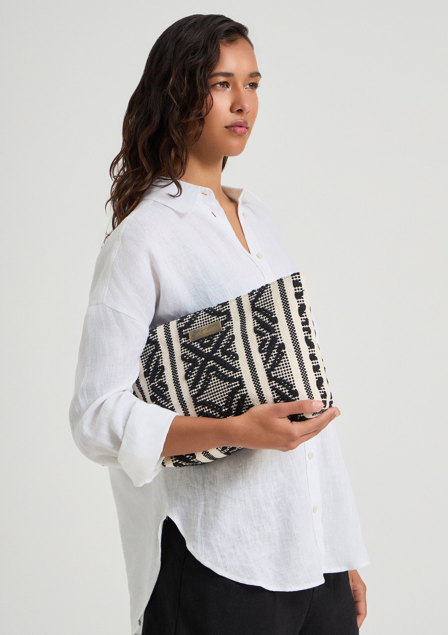 Sorrento Midi Clutch schwarz / Vorbestellung